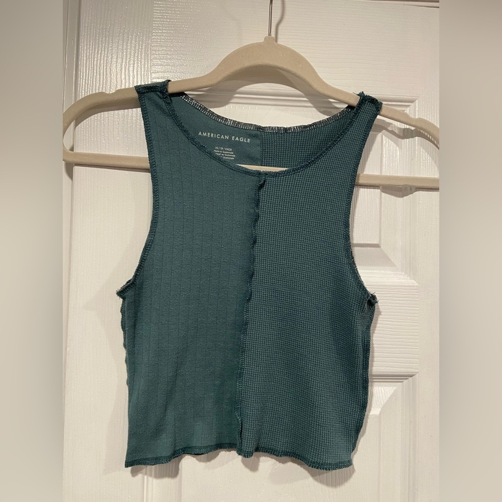 American Eagle Size XS Sage Green Ribbed Waffle Raw Hem Cropped Tank Top Stretch
